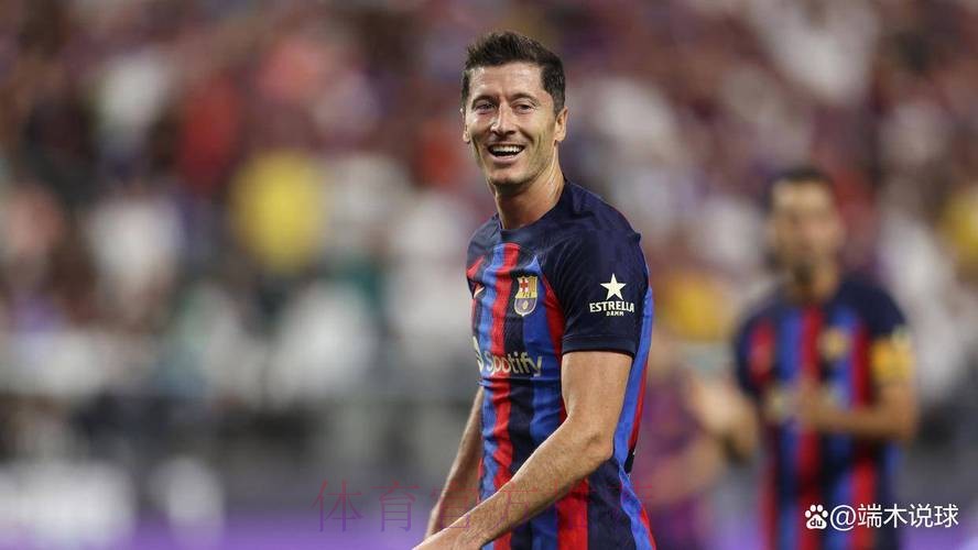 一场1-1，让荷兰无限接近世界杯！末轮打平=出线，莱万将踢附加赛